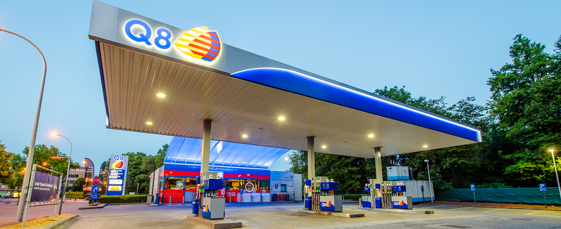 Q8station1_Banner.png Miniatuurvoorbeeld